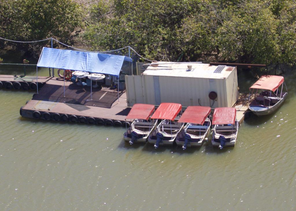 Corroboree Houseboats Marrakai Exterior foto
